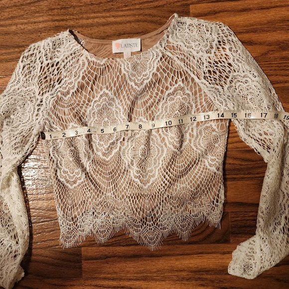 ~*LACE SET*~ - Picture 3 of 4